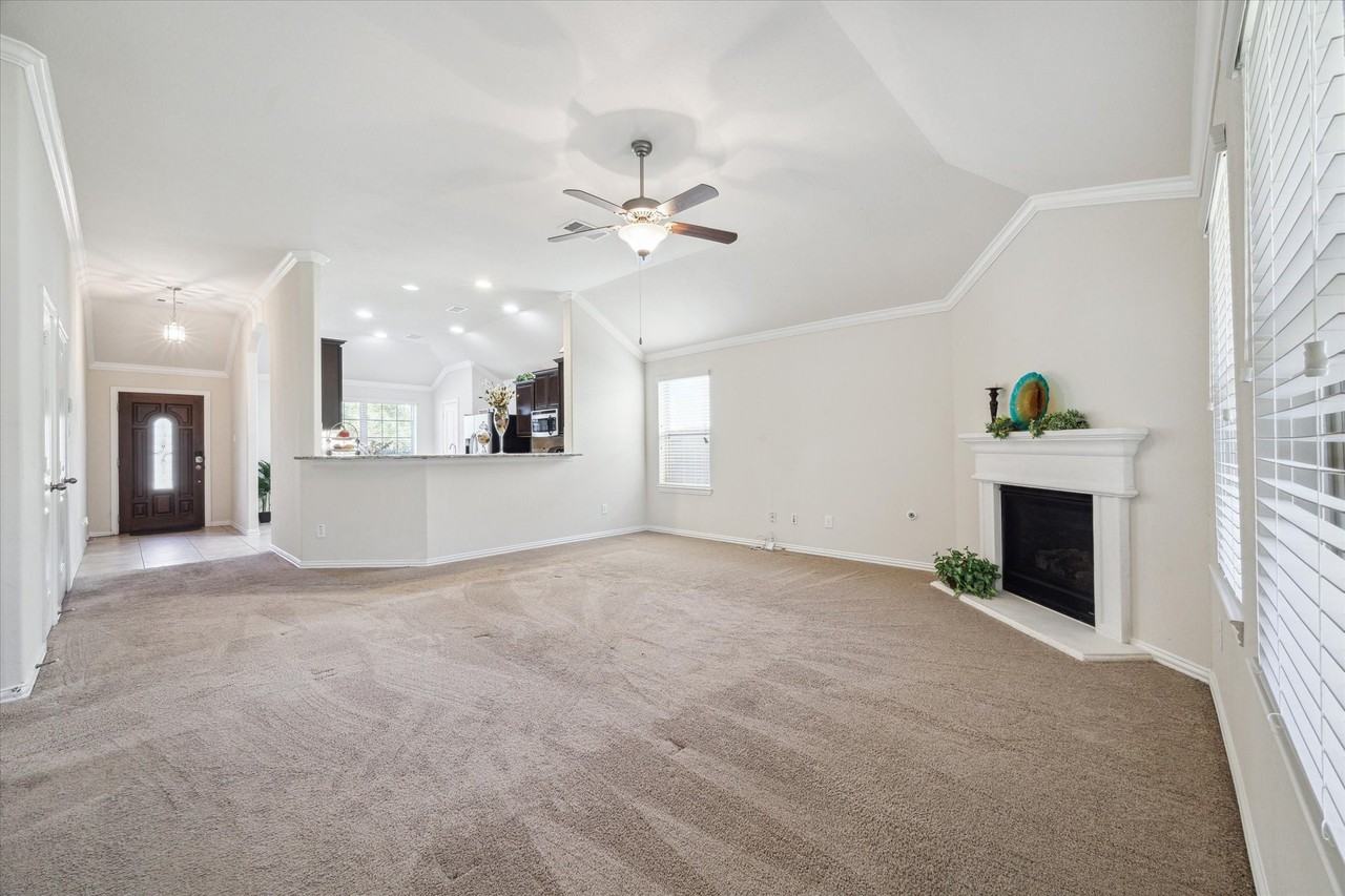 5213 Kendall Glen Ct #5213 - Photo 2 of 11