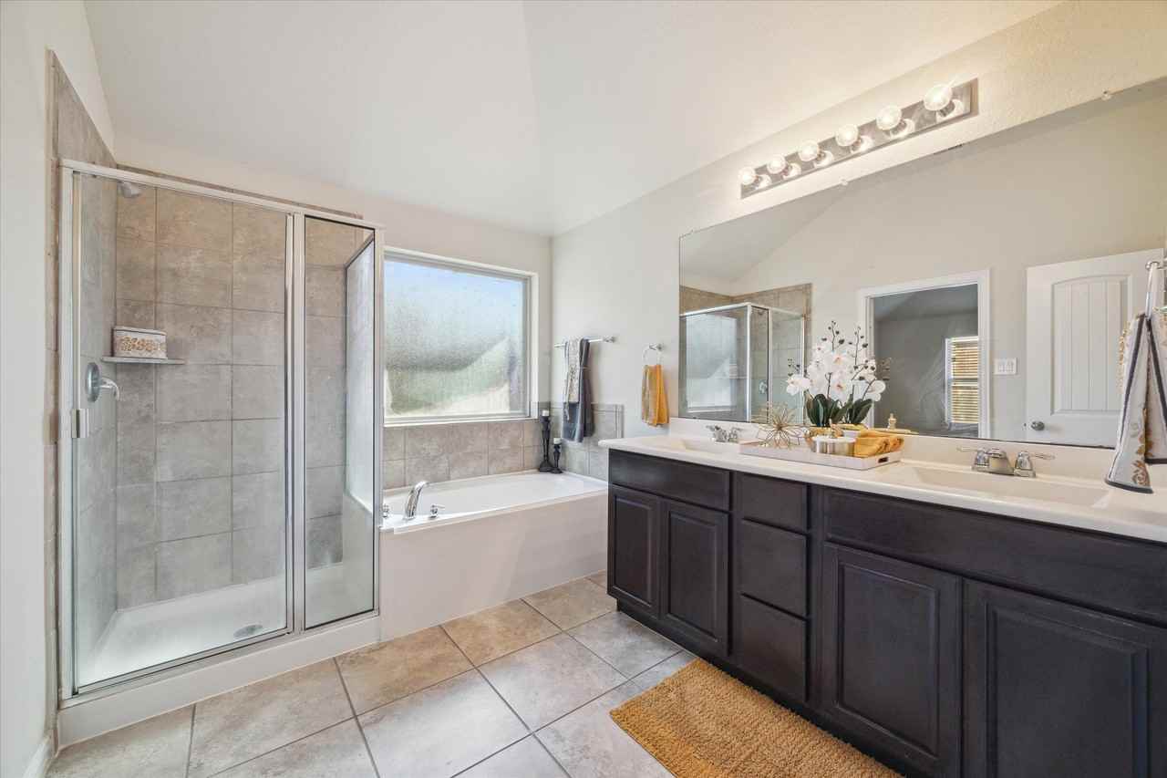 5213 Kendall Glen Ct #5213 - Photo 6 of 11