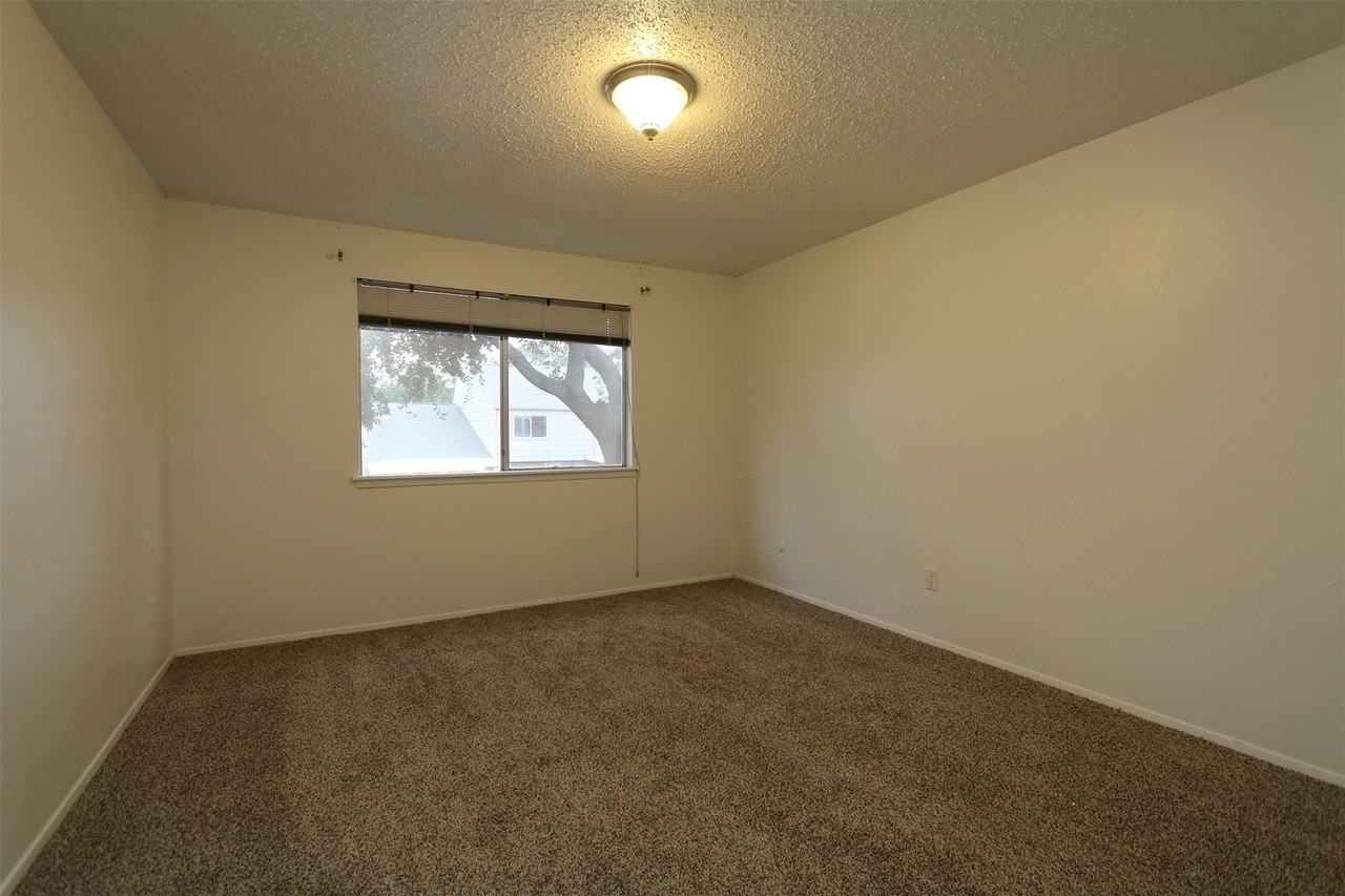 6430 Kentwick Dr #6430 - Photo 2 of 25