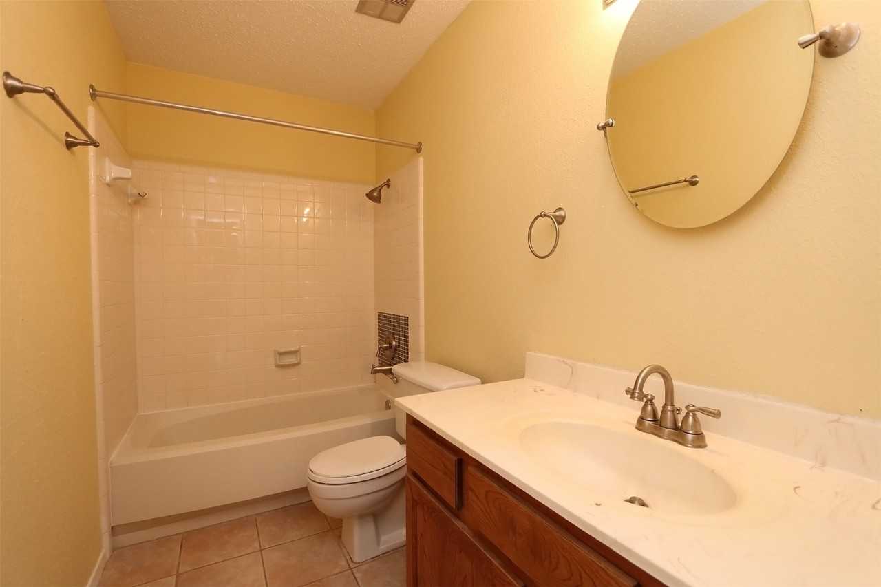 6430 Kentwick Dr #6430 - Photo 4 of 25