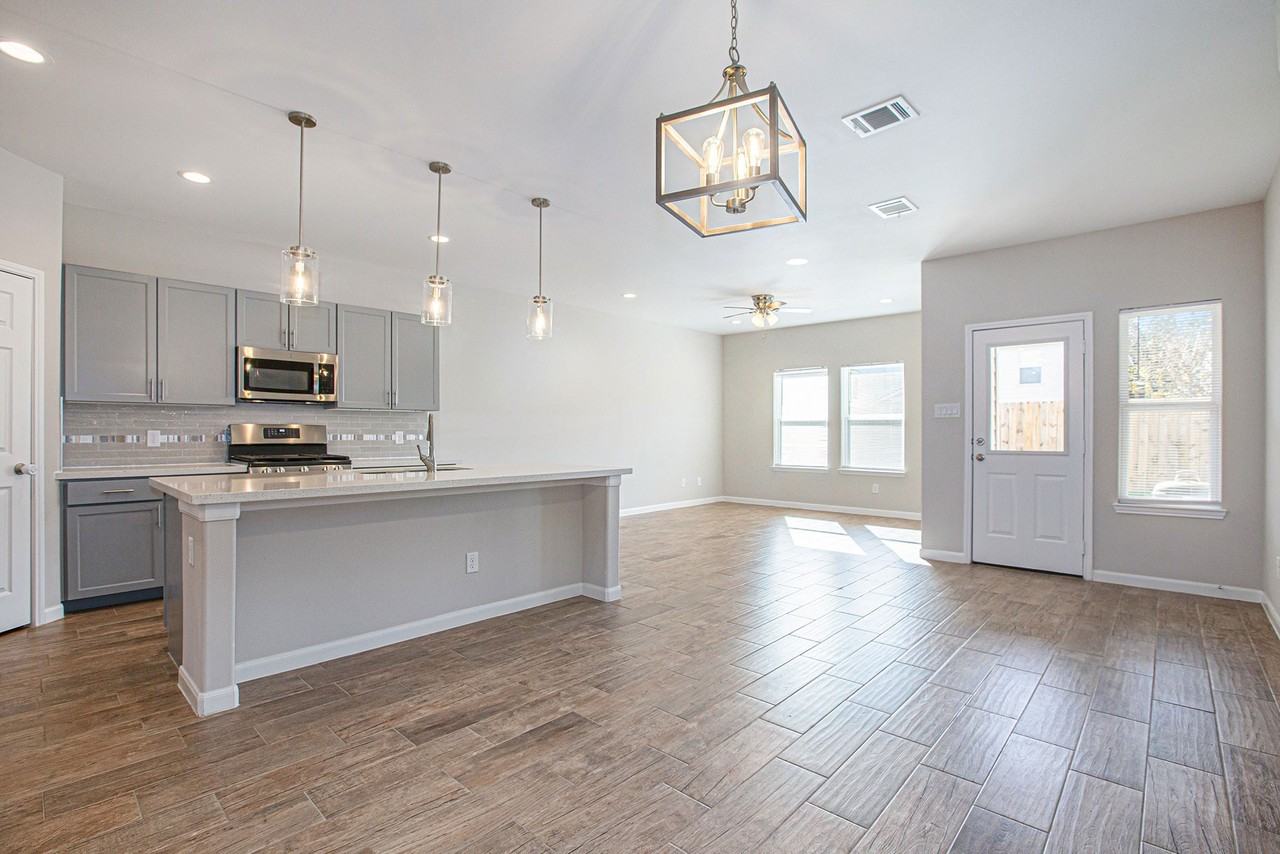 17125 Wilthorne Colony Ct #17125 - Photo 3 of 15