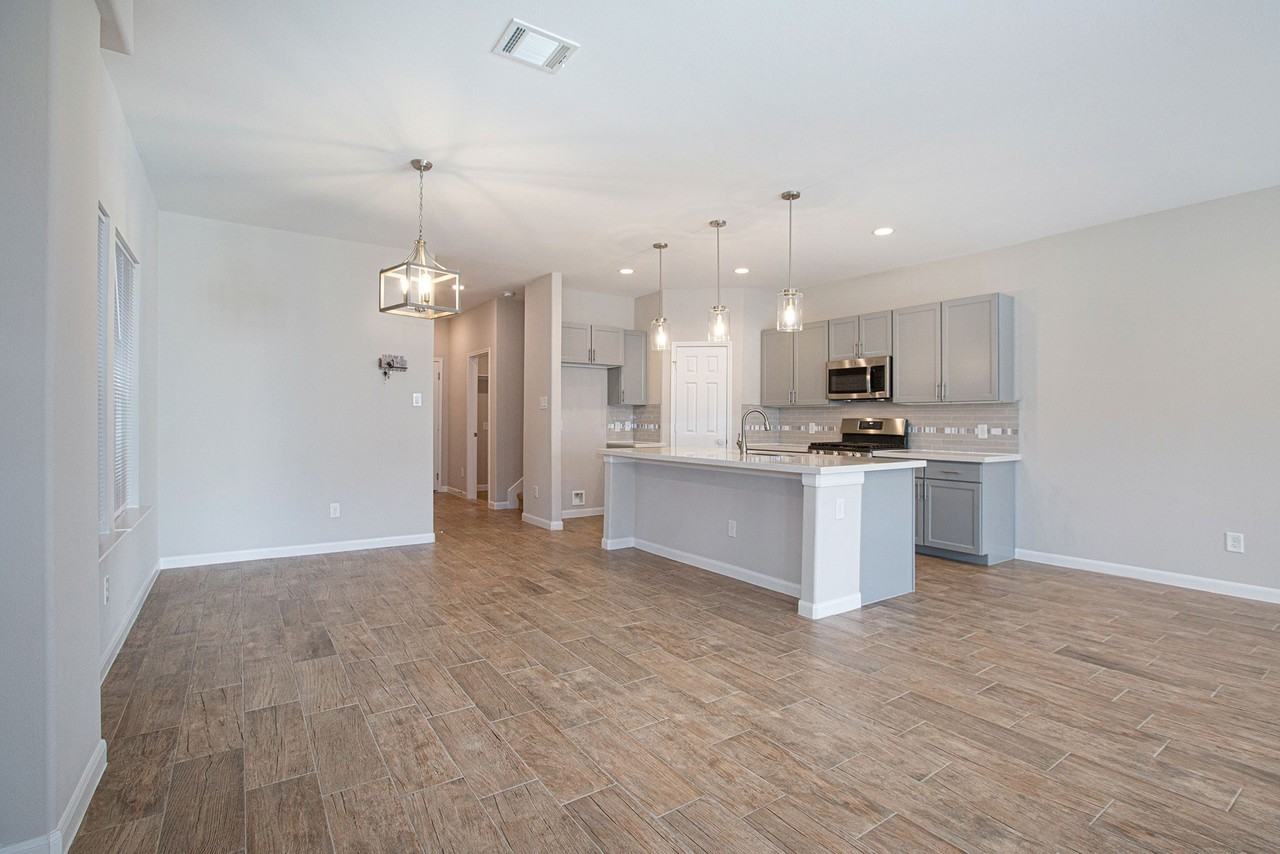 17125 Wilthorne Colony Ct #17125 - Photo 5 of 15