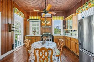 featured image of 813 Nelson Ave #813