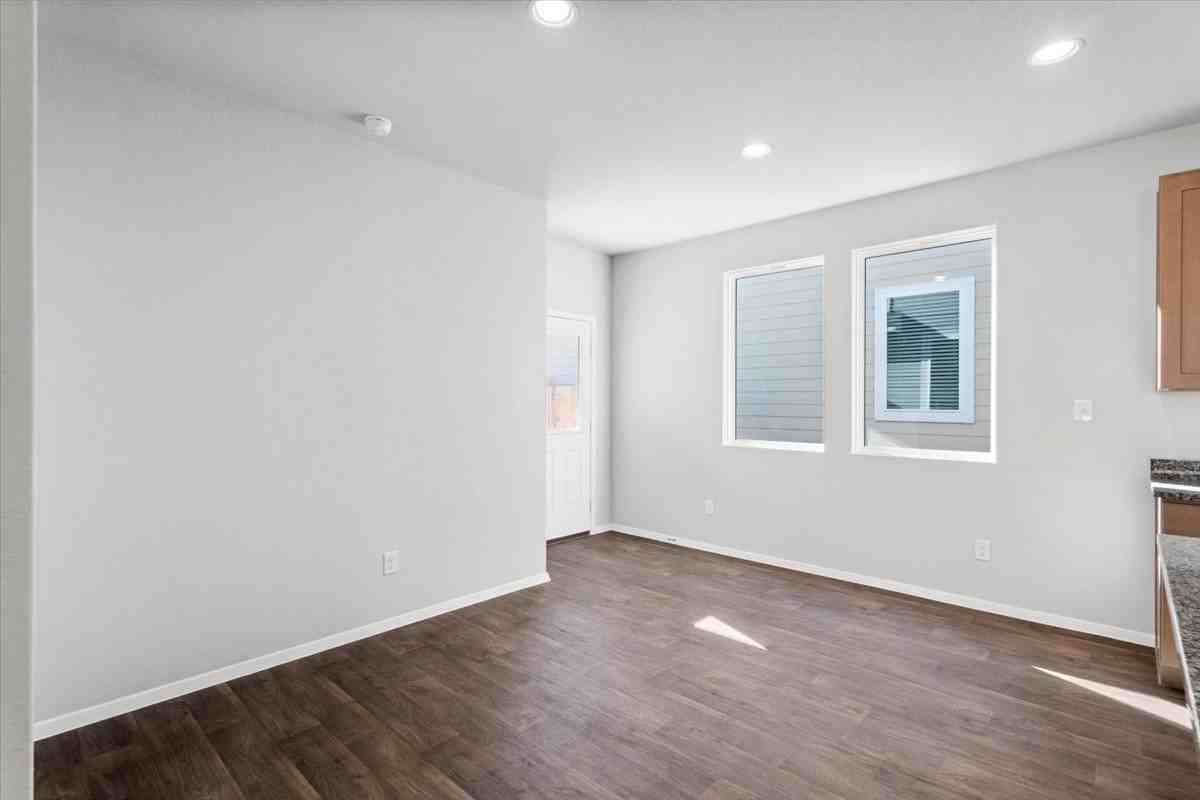 2711 Totley Rd #2711 - Photo 6 of 40