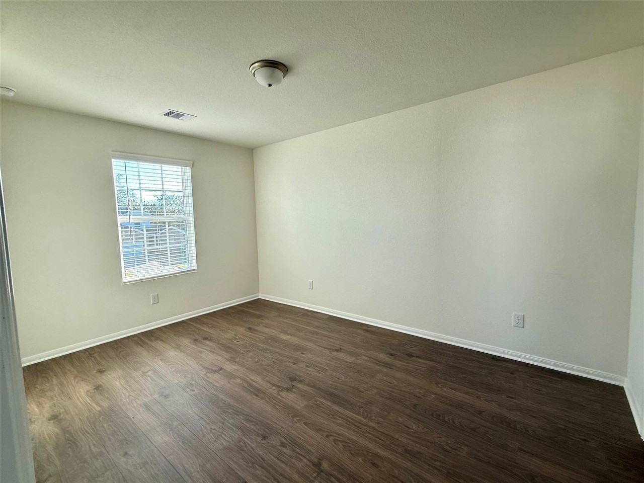 408 Magnolia St #408 - Photo 6 of 15