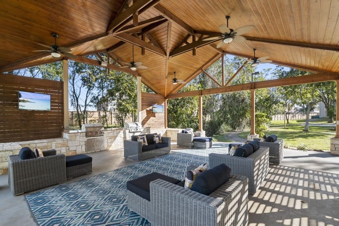 3101 Vista Dr #3101A2 - Photo 2 of 10