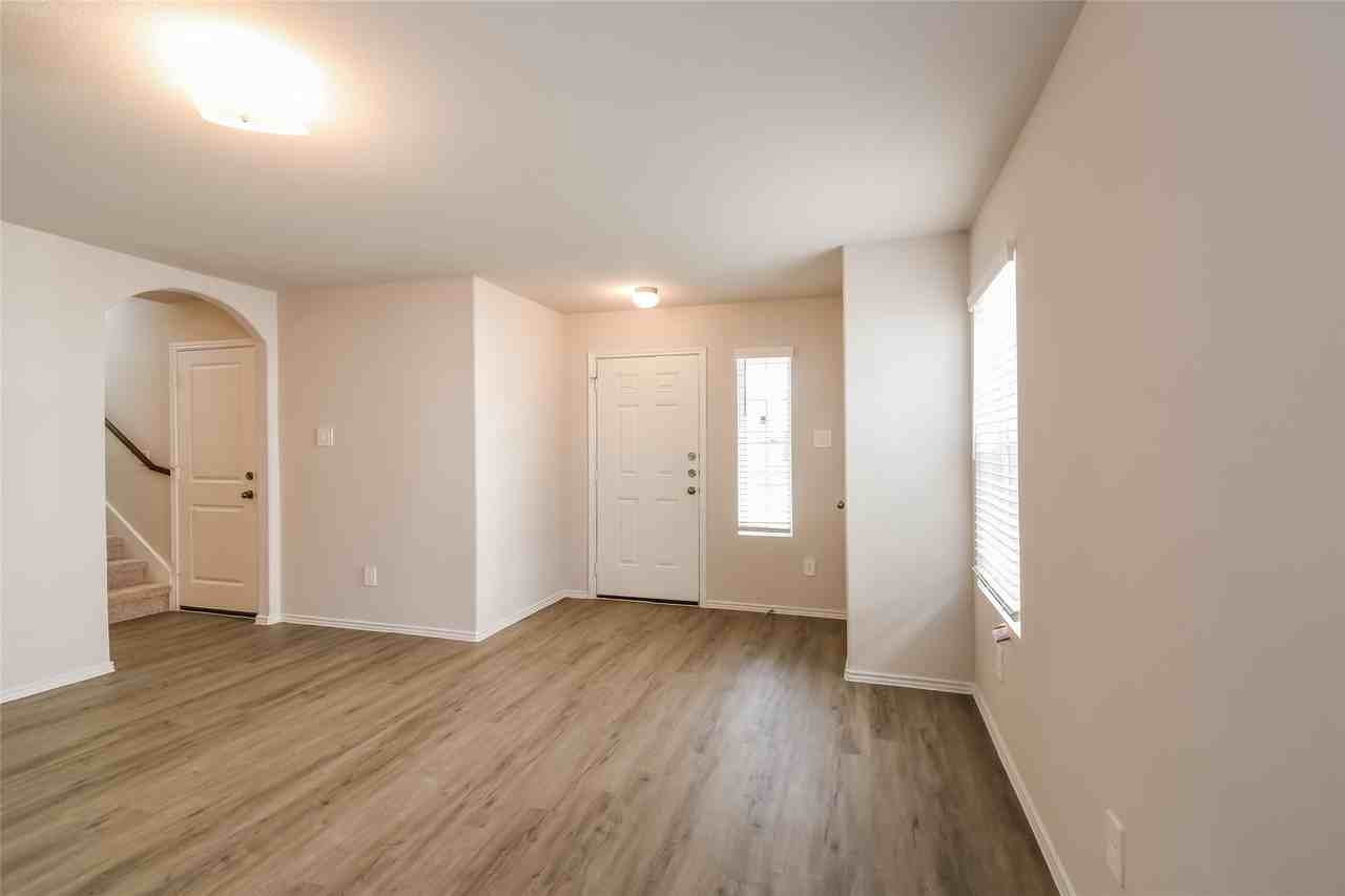 4931 Giant Sequoia Way #4931 - Photo 5 of 16