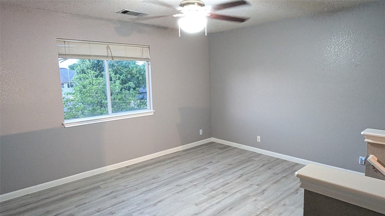 5016 Barlow Dr #5016 - Photo 2 of 22