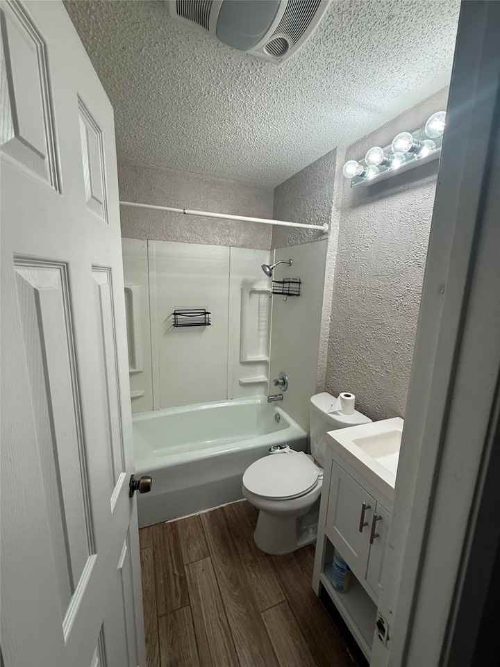 1802B Nicole Cir #1802B - Photo 7 of 9