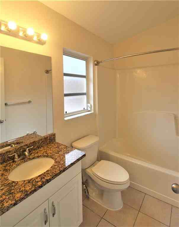 867 Ponder Ave #867 - Photo 7 of 12