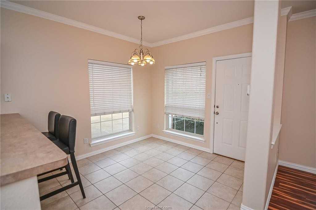 1001 Krenek Tap Rd #1001-902 - Photo 5 of 8