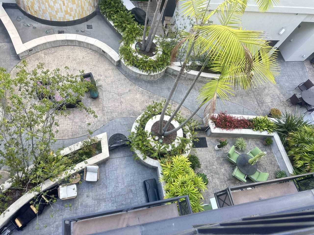 525 11th Ave #525 - Photo 4 of 6