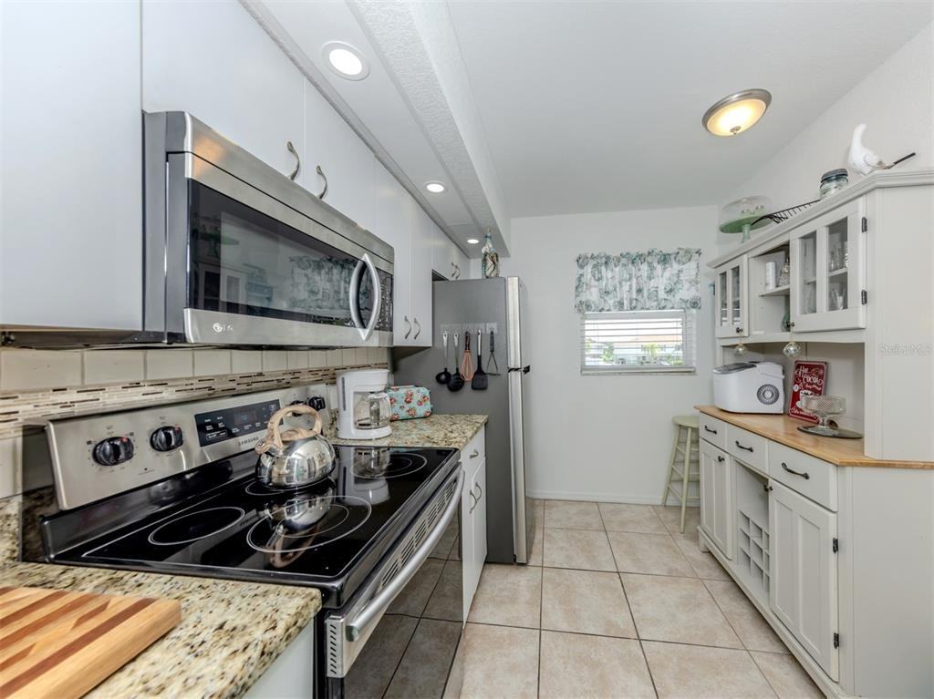 26333 Nadir Rd #26333-105 - Photo 4 of 50