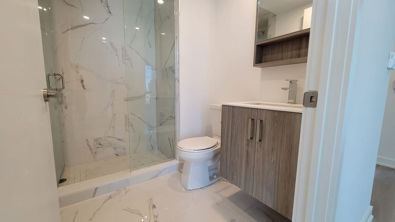 99 Queen Street East - Photo 6 of 14