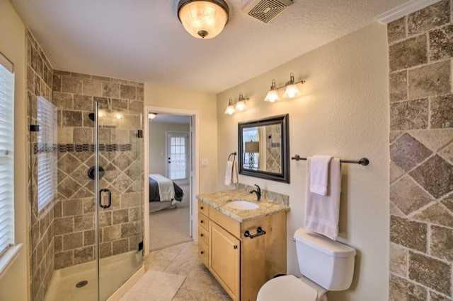 605 6th St #605F - Photo 7 of 14