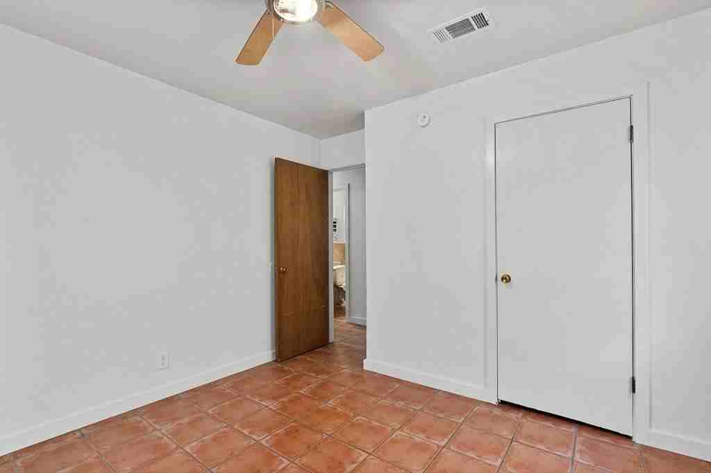 1424 Phillips St #1424 - Photo 6 of 24