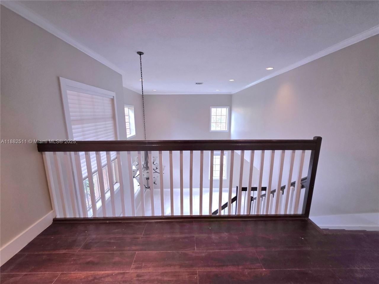 584 Cambridge Dr #584 - Photo 5 of 20