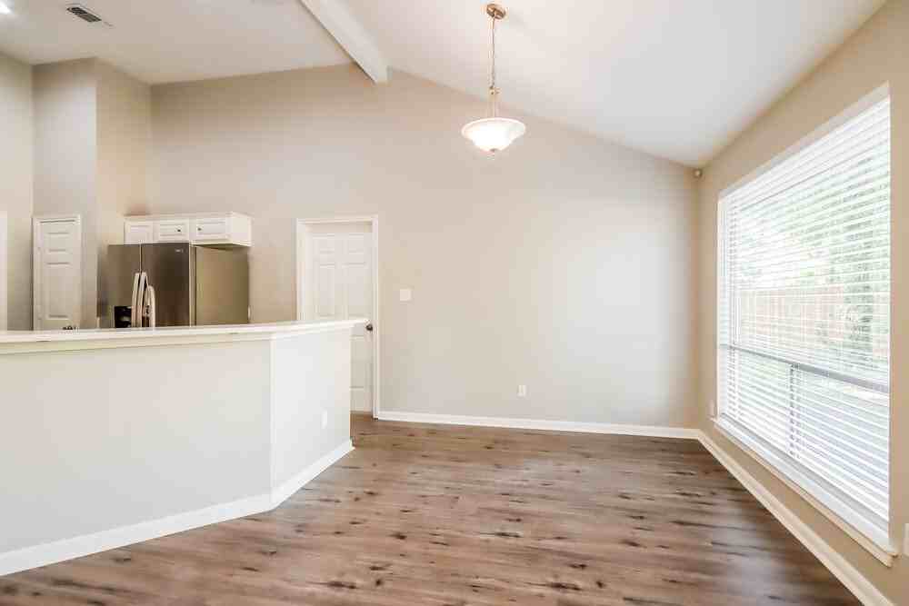 15803 N Chamfer Ct - Photo 7 of 16