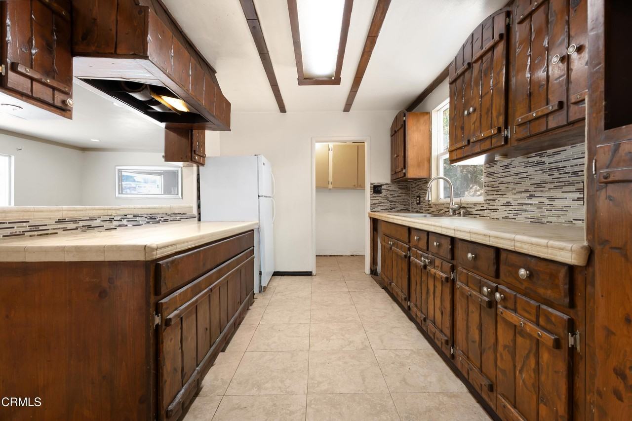 3412 Barham Blvd #3412 - Photo 7 of 14