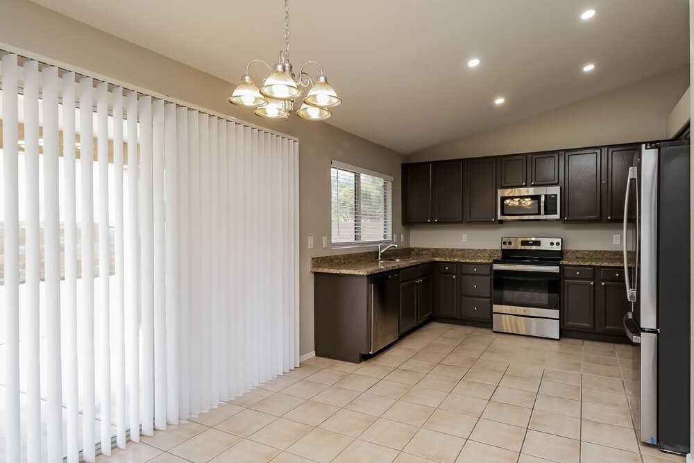 6351 E Regina St - Photo 4 of 16