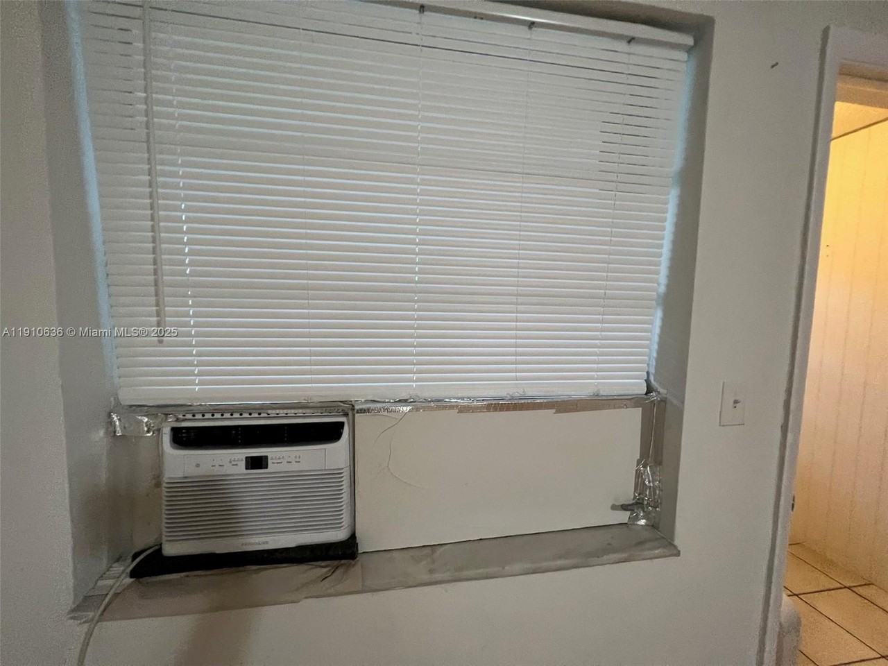 4841 Sw 45th Ave #4841-3 - Photo 6 of 6