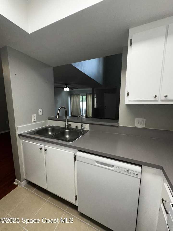 723 Players Ct #723 - Photo 7 of 15