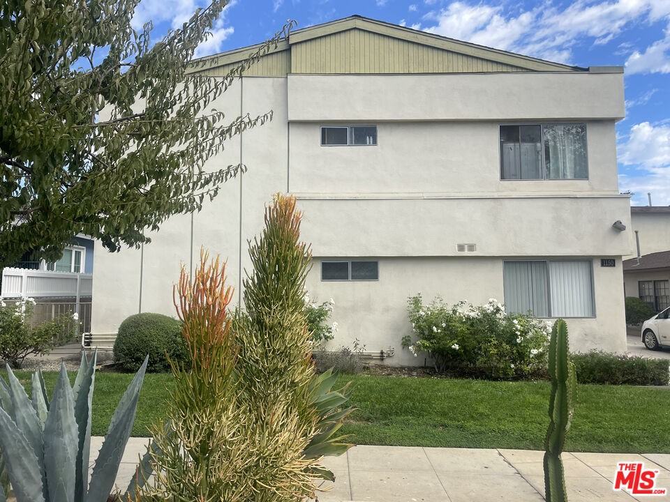 1150 N Commonwealth Ave #1150-1 - Photo 2 of 11