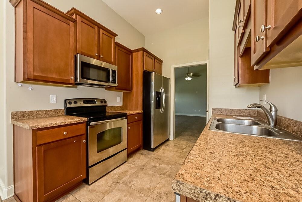 45 Clover St - Photo 7 of 22