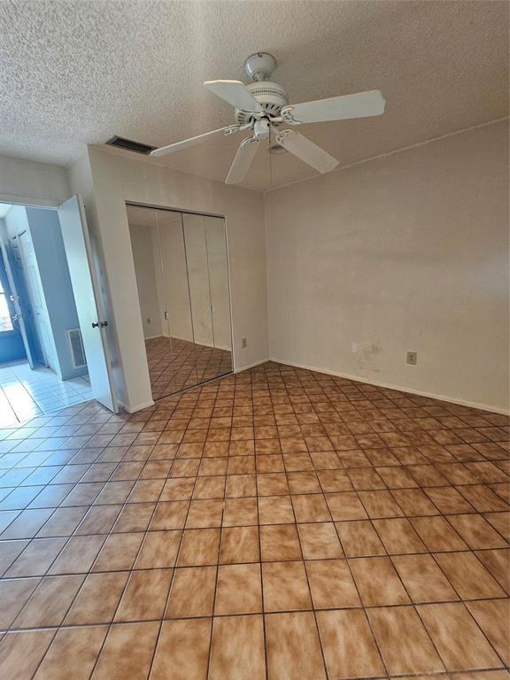 263 Deerfield Ct #263 - Photo 6 of 14