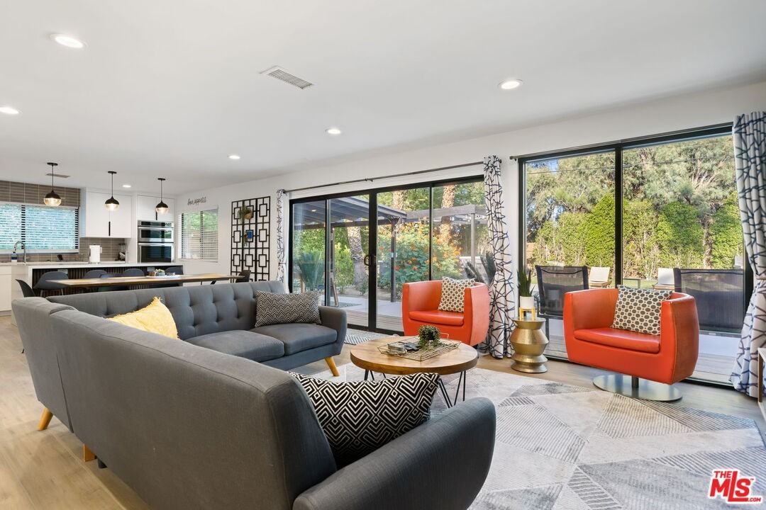 2660 N Farrell Dr #2660 - Photo 3 of 50