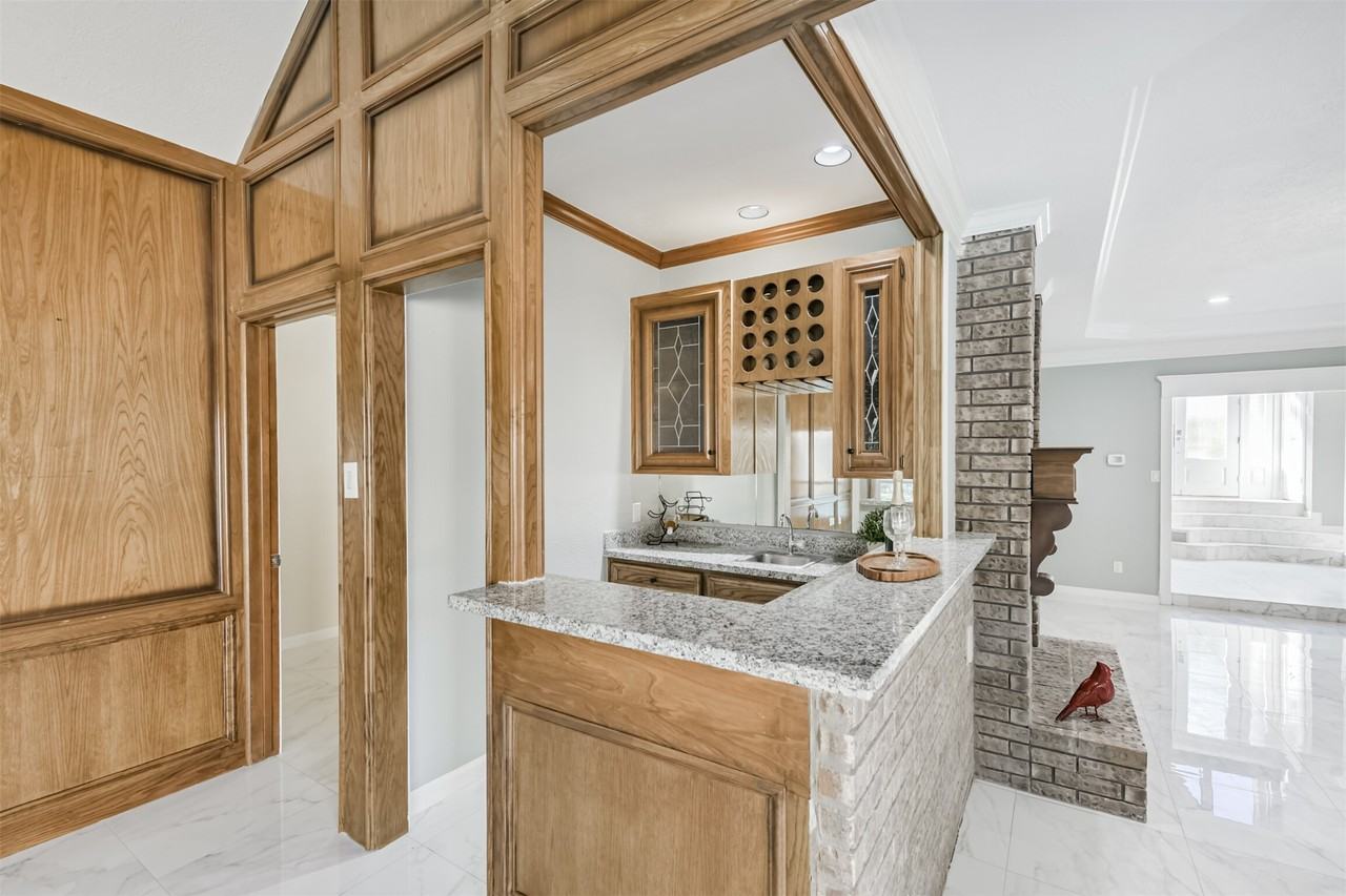 12214 Cypresswood Dr #12214 - Photo 6 of 45