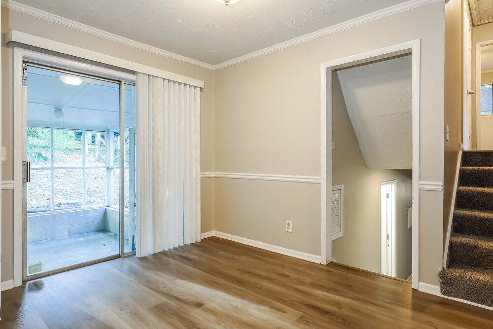 9105 Homewood Dr - Photo 6 of 18