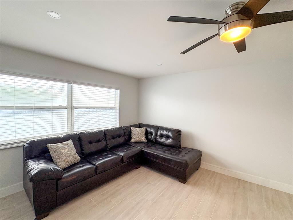 4541 N Ocean Dr #4541-8 - Photo 5 of 49