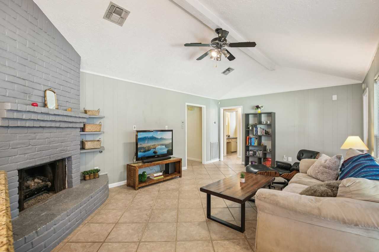 15126 Silverman St #15126 - Photo 3 of 27