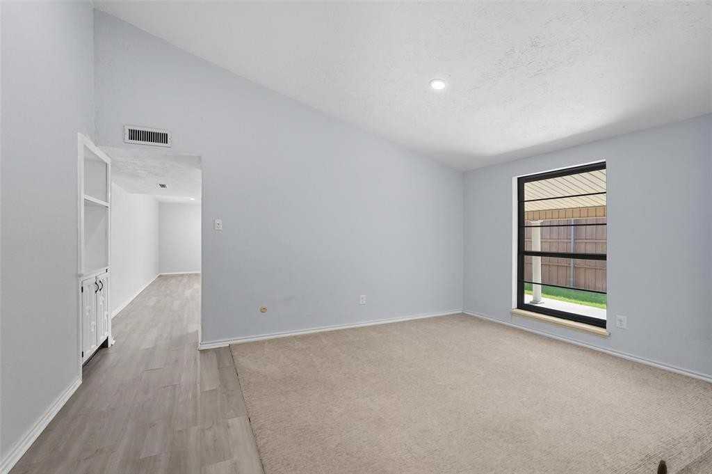 6108 Jennings Dr #6108 - Photo 4 of 32