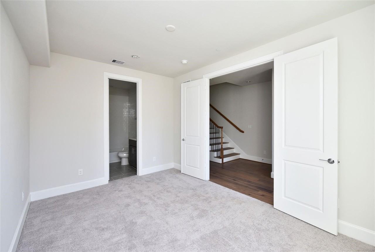 706 Cage St #706 - Photo 3 of 19