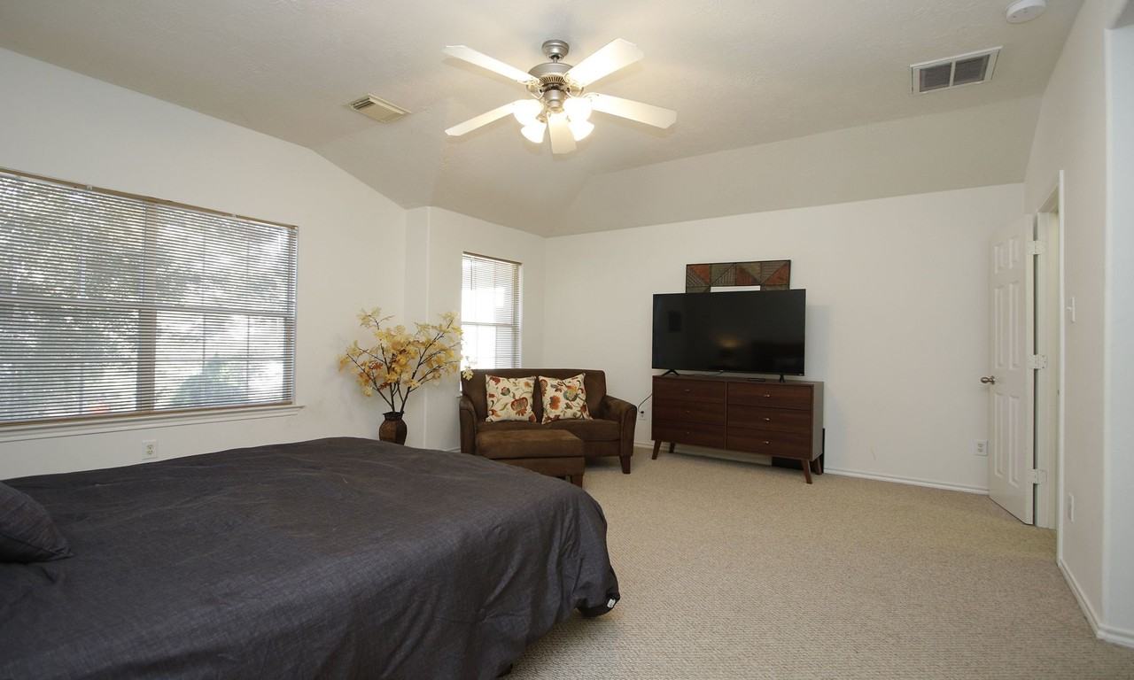 191 N Burberry Park Cir #191 - Photo 6 of 33