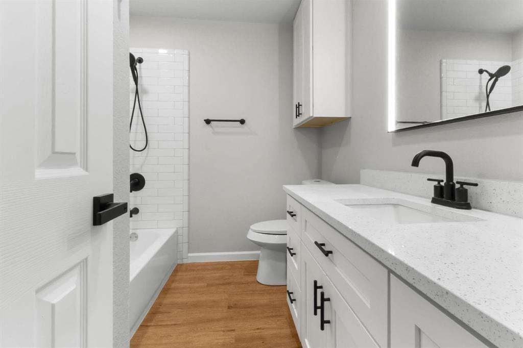 414 Hallmark Dr #414 - Photo 5 of 31