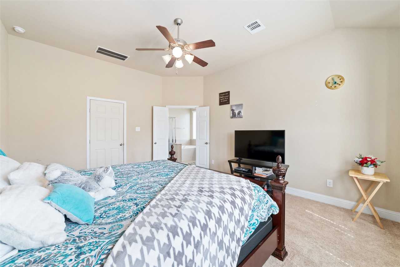 2023 Wembley Way #2023 - Photo 2 of 30