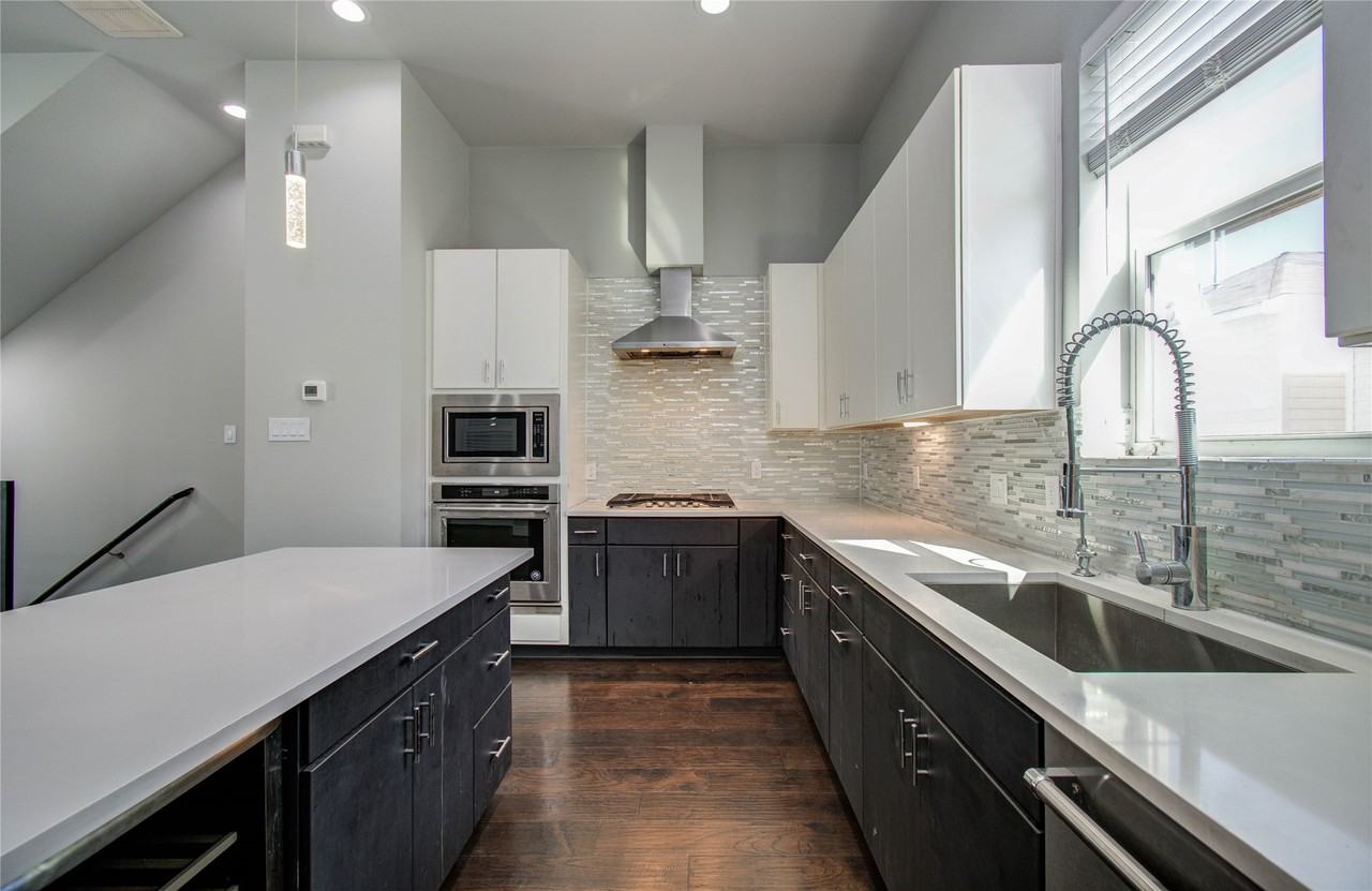 2116 Naomi St #2116B - Photo 7 of 34