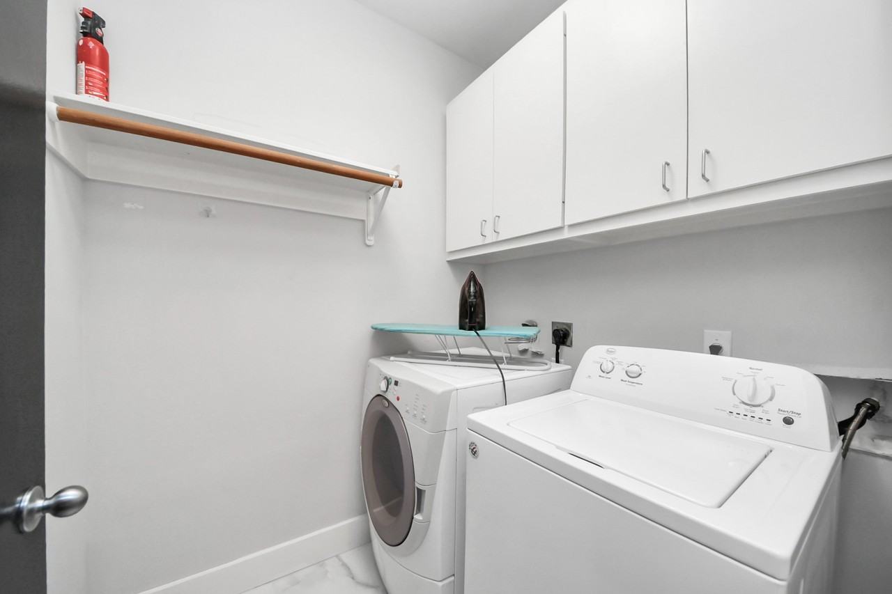 9715 Riddlewood Ln #9715 - Photo 7 of 43