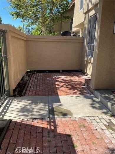 14 Hillgate Pl #14 - Photo 2 of 20