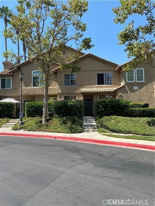 14 Hillgate Pl #14 - Photo 5 of 20