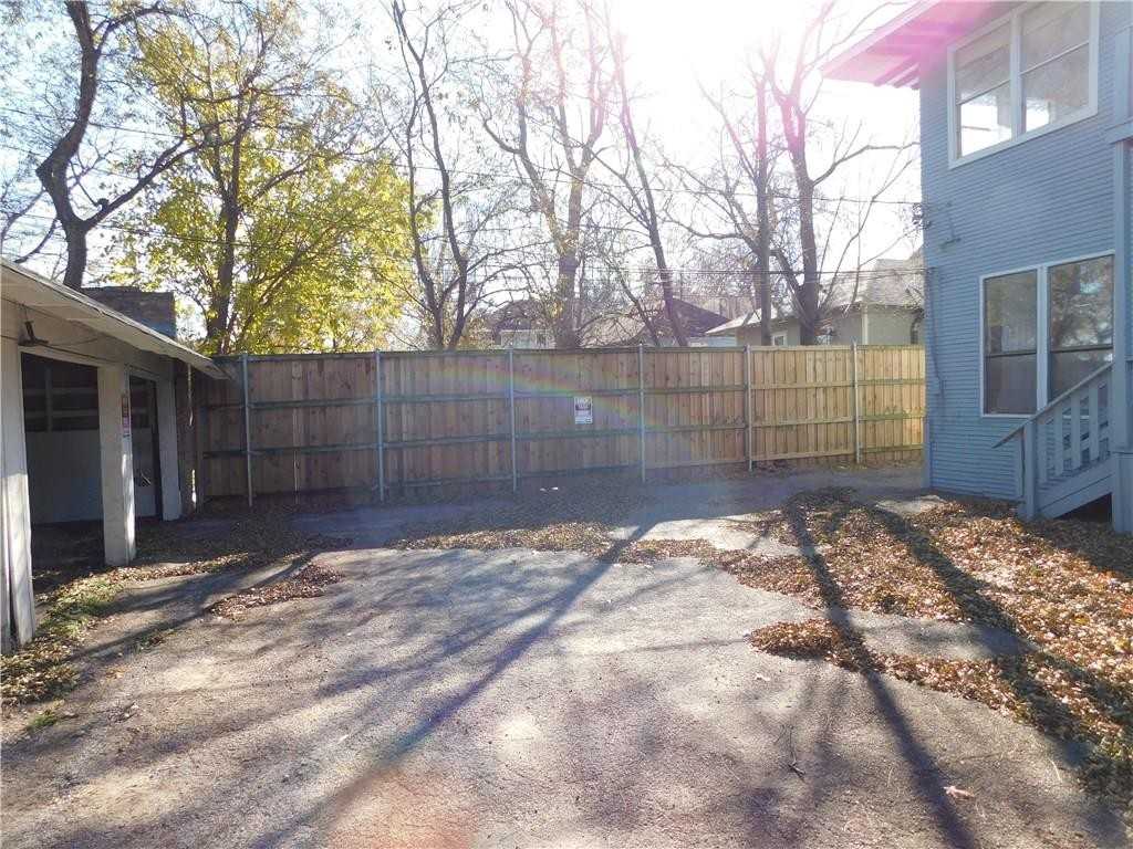 826 N Bishop Ave #826-4 - Photo 4 of 17