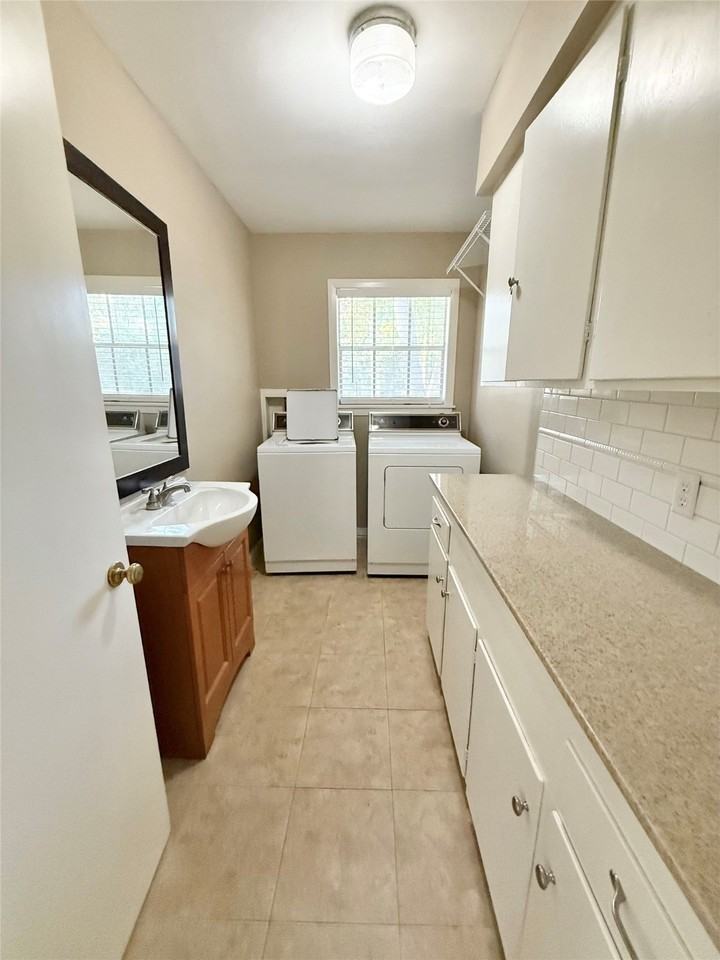 106 Longacre Dr #106 - Photo 6 of 24