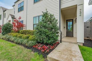 734 W 7th St #734 - Photo 1 of 1