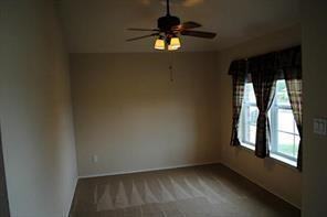 109 Glenview Dr #109 - Photo 3 of 17