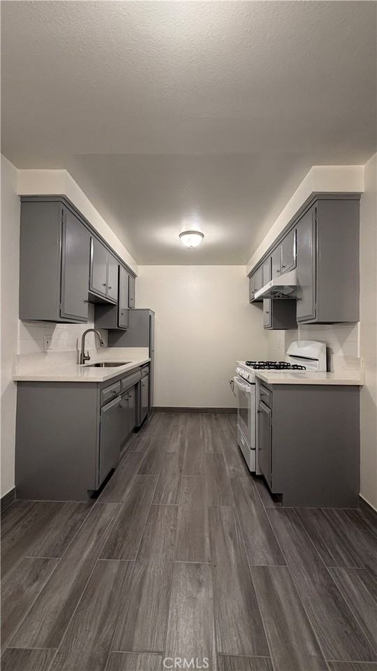 908 S Marguerita Ave #908-1 - Photo 4 of 11