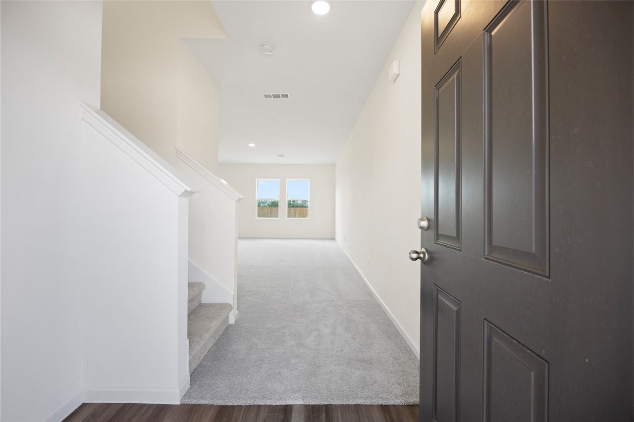 8807 Vacek Crossing Way #8807 - Photo 5 of 33