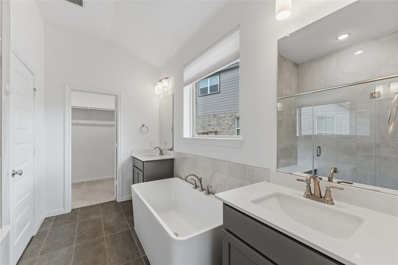 7215 Mellow Glen Way #7215 - Photo 3 of 29